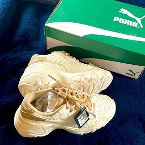 Brand new Puma platform wedge sneakers